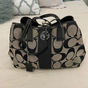Coach shoulder bag